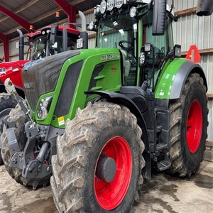 Tractor Fendt 828 Vario de Ultimate Farming Power, diseñado para la agricultura a gran escala, que ofrece un control suave y un rendimiento fiable en el campo. - Product Image 6