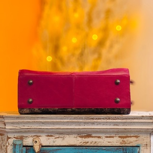 Nuevo Bolso Tote de Cuero Genuino 100% con Diseño Floral Tallado a Mano, con Pelo de Piel, para Mujer, Multiusos - Product Image 4