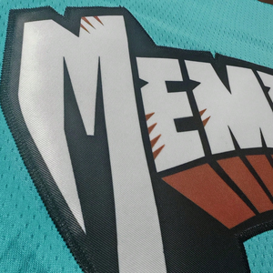 Maillot de basket éco-responsable en polyester recyclé certifié GRS, fabrication équilibrée en termes de carbone, uniforme d'équipe de basket personnalisé - Product Image 4