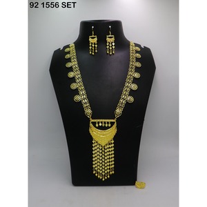 Trendy Gold Plated Alloy Fashion Jewelry <b>Set</b> Gold Plated Women's Classic Alloy Necklace and Earring <b>Set</b> for Wedding Engagement - Product Image 5