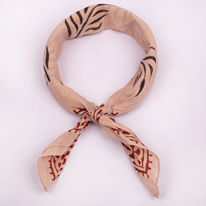 ผ้าพันคอสุนัขผ้าฝ้าย 100% สวมใส่สบาย ผ้าพันคอสำหรับสัตว์เลี้ยงแบบผูกปรับได้ ปลอกคอสุนัขที่ทนทานและน่ารัก อุปกรณ์เสริมสำหรับสุนัขทำจากผ้าฝ้าย - Product Image 2