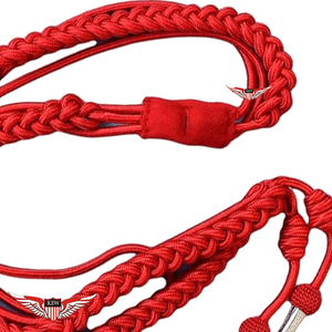 Aiguillette Roja Sedosa con Etiquetas Plateadas, Aiguillette Trenzada con Punta Metálica Plateada - Product Image 4