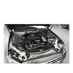 Mercedes-Benz Clase E E250 Exclusive Agosto 2023 3.885 km Norma de Emisiones Euro V Caja de Cambios Automática Asientos de Cuero Volante a la Izquierda - Product Image 6