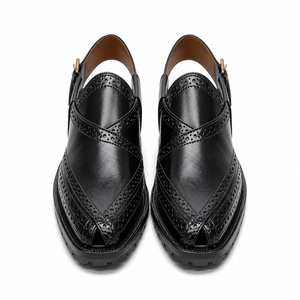 Nouvelle conception Sandales Peshawari en cuir de studio, en caoutchouc et cuir, faites à la main, légères, à bout ouvert, avec bride à boucle, sabots toutes saisons - Product Image 6