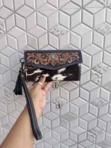 Pochette en cuir bohème, portefeuille sculpté à la main, pochette de créateur élégante pour femme, pochette de tous les jours - Product Image 5