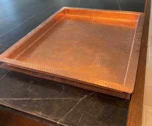 Bandeja Decorativa Rectangular de Cobre, Bandeja de Comida de Cobre Hecha a Mano con Diseño Rústico para Barra o Frutas - Product Image 5