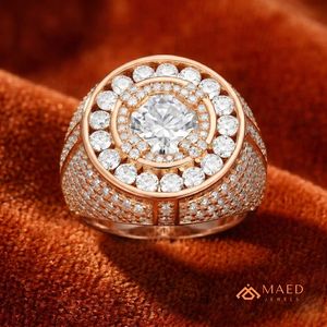 Anillo Halo de Moissanita Chapado en Oro Rosa, Corte Redondo, Banda Pavé, Joyería Hip Hop, Regalo para Hombre, Miami, Chicago, EE. UU. - Product Image 5
