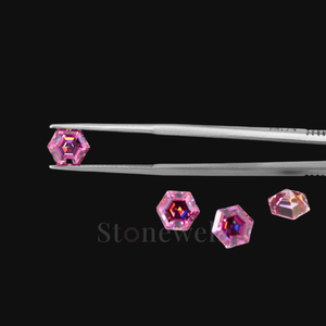 Diamante Rosa de Corte Hexagonal, Cultivado en Laboratorio, DEF VVS VS HPHT CVD, Certificado IGI, Diamante de Color Fantasía - Product Image 1