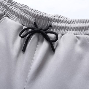 Shorts à cordon de serrage à séchage rapide pour hommes avec bande latérale couleur unie décontracté gris noir - Product Image 3