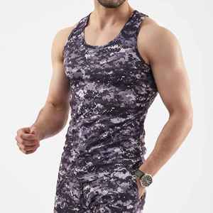 Débardeur décontracté pour homme à imprimé camouflage, col rond, respirant, séchage rapide, coupe sportive, idéal pour l'entraînement et la gym, 100 % coton tricoté - Product Image 3