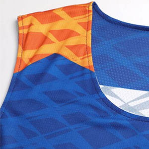 Conjunto de Uniforme de Baloncesto Sublimado Personalizado, Camiseta y Pantalones Cortos con Nombre del Equipo, Ropa Deportiva Transpirable para Adultos Unisex - Product Image 3