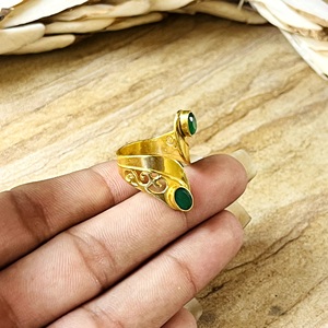 Market Favorite Boho Green Onyx Ring Tribal Brass Band Women 18k Gold Plated Vintage Filigree Bypass <b>Wrap</b> Ring Wholesale/OEM/ODM - Product Image 5