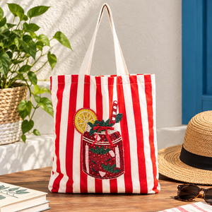Sac à main élégant brodé de perles avec des détails complexes, design stylé, format compact, idéal pour les fêtes et les mariages - Product Image 2
