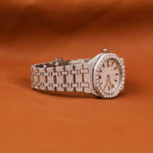 Montre de luxe pour homme avec diamants, boîtier en alliage, mouvement à quartz ETA, cadran de 41 mm, verre saphir, fermoir papillon, usage quotidien - Product Image 3