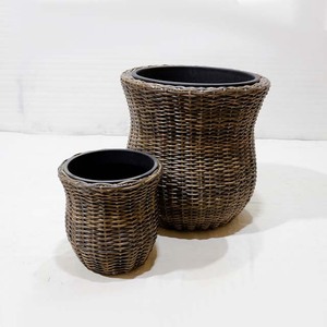 Maceta Moderna de Mimbre Sintético Marrón Oscuro con Base Metálica para el Hogar - Product Image 5