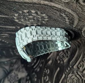 Montre de luxe pour homme, mécanique automatique, mouvement ETA, verre saphir, aiguille, moissanite VVS, couleur D, élégante, prestige, luxe - Product Image 1