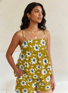 Conjunto de Camiseta y Pantalones Cortos Florales de Algodón, Ropa de Verano Ecológica y Transpirable - Product Image 2