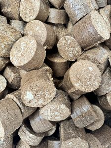 Briquetas de Madera Pini Kay Premium, Briquetas de Combustible de Madera Dura sin Humo para Chimenea, Caldera, Barbacoa, Restaurante y Calefacción del Hogar, Económicas - Product Image 5