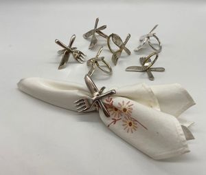 Metal <b>Napkin</b> Rings Novelty Fork Knife Design Eco Friendly Latest Style Party Table Decoration Accessory <b>Silver</b> <b>Napkin</b> Ring Sets - Product Image 1