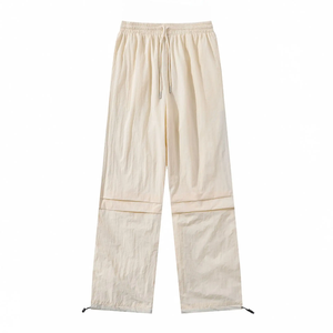 Pantalon de survêtement unisexe noir rayé, taille élastique, coupe ample, longueur intégrale, style sportif, poches latérales, polyester, pour adulte, collection printemps - Product Image 4