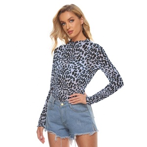 Camiseta Corta de Malla Desestructurada Negra Oversize Estilo Urbano Holgada Cuello Redondo Manga Corta Unisex Transpirable con Estampado Gráfico - Product Image 5