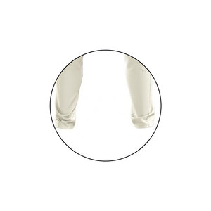 Elegante uniforme de cricket con camiseta ventilada y pantalones flexibles diseñados para un juego activo. - Product Image 5
