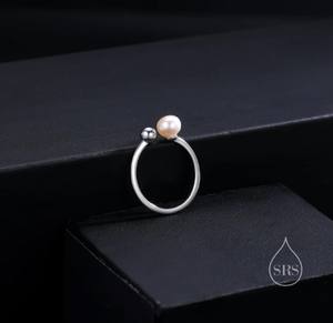 Bague ouverte minimaliste en argent sterling avec perle et boule, perle d'eau douce authentique, taille ajustable, bague en perle véritable - Product Image 3
