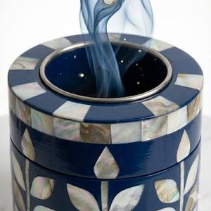 Porte-encens décoratif en nacre avec motif de feuilles, accessoire de parfum oriental haut de gamme pour une décoration intérieure élégante - Product Image 4