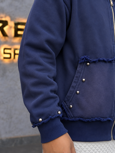 Sudadera con capucha vintage azul lavado con cremallera completa, bolsillo con remaches y borde deshilachado, estilo oversize, fabricante de ropa urbana - Product Image 3