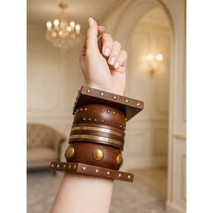 Ensemble de bijoux ethniques traditionnels faits à la main pour femmes, accessoires pour tous les jours et pour les occasions spéciales, clous en bois, bracelets, artisanat en bois de bambou - Product Image 2