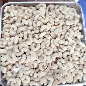 Nueces de Anacardo W180 W320 Directamente de Fábrica, Nueces de Anacardo de Tanzania, Nueces de Anacardo de Santigo, Vietnam, con Empaque Personalizado - Product Image 1