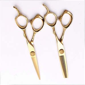 Juego de Tijeras Profesionales de Acero Inoxidable para Salón de Belleza y Barbería con Tornillo de Diamante y Tijeras de Entresacar de Alta Dureza de 6 Pulgadas - Product Image 4