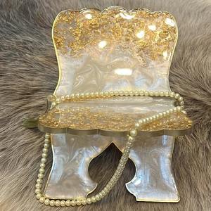 Soporte de Lectura para el Corán/Biblia/Gita, Libro Sagrado, Tema Religioso, Arte de Resina Hecho a Mano y Coleccionable, Tamaño y Color Personalizables - Product Image 1