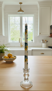 Bougies coniques au citron peintes à la main, en cire de soja et paraffine, parfum épicé, sans fumée, motif jaune vif aux notes d'agrumes et de feuilles vert foncé - Product Image 2