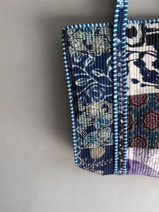 Sac à dos antivol bohème à rayures florales unisexe, sac de camping quotidien, poignée souple, ouverture supérieure, capacité 20-35L, fermeture à glissière et fermoir - Product Image 2