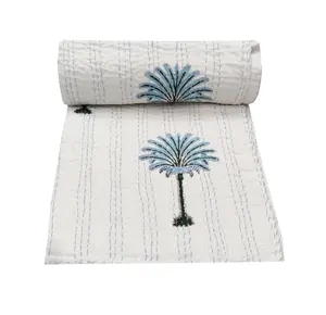 100% Tinh Khiết Bông Tay Khối In <span class=keywords><strong>Kantha</strong></span> Quilt Cây Cọ Trắng Thiết Kế Giường Bìa <span class=keywords><strong>Handmade</strong></span> Đồng Bằng Ném Cho Trang Trí Nội Thất Du Lịch Sử Dụng - Product Image 1