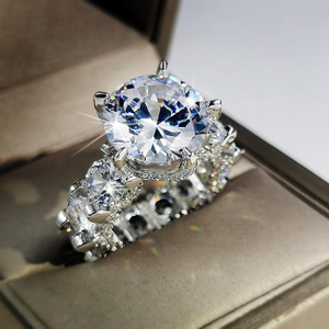 Anillo de Compromiso de Moissanita con Corte Redondo, Anillo de Halo de Plata 925, Joyería Nupcial de Lujo, Anillo de Boda para Mujer - Product Image 1