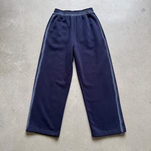 Pantalon de survêtement d'hiver pour homme en laine bleu marine, coupe droite, taille haute élastique, poches latérales, décontracté, ample, tricoté, ODM - Product Image 4