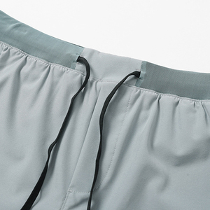 Pantalones Cortos Deportivos para Hombre, Color Negro Sólido, Secado Rápido, Cintura Elástica con Cordón, Bolsillos, Longitud Media, Tejido de Punto 100% - Product Image 4