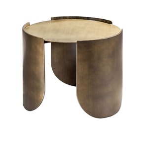 โต๊ะกาแฟกลางโบราณทองเหลืองโลหะขนาดใหญ่ทรงกลมตกแต่งบ้านพร้อมโต๊ะกาแฟขาตั้งขนาดใหญ่ 3 ตัว - Product Image 1