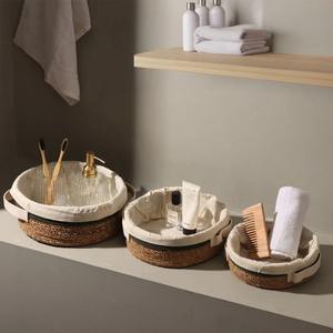 Juego de 3 cestas redondas de jacinto de agua hechas con tela de algodón, cestas de almacenamiento hechas a mano, venta al por mayor, ecológicas, hechas en Vietnam. - Product Image 6