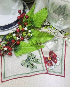 Sous-verre carré en lin vert brodé sur mesure – Réutilisable, durable, lavable en machine pour les fêtes et la décoration intérieure - Product Image 4