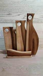 Ensemble de planches à découper en bois de noyer faites à la main avec support de rangement, collection de planches à découper en bois massif de qualité supérieure pour la cuisine et les restaurants - Product Image 3