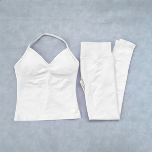 Ensemble 3 pièces de vêtements de sport pour femme, gris uni, comprenant un haut de yoga à col rond sans couture, un short de yoga et un pantalon de yoga taille haute, extensible et respirant - Product Image 6