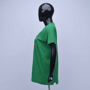 Camiseta de Cuello Redondo de Algodón Transpirable con Bordado de Alta Densidad y Logotipo Personalizado de Alta Calidad para Mujer - Product Image 4