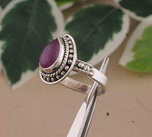 Anillo de Plata de Ley 925 con Bisel de Jade Lavanda Natural, Jadeíta Púrpura Genuina con Banda Punteada y Borde de Cuentas de Plata - Product Image 2