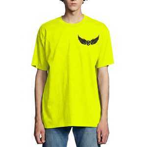 Camiseta Negra de Manga Corta para Hombre con Logotipo de Alas en Relieve, Cuello Redondo, Corte Regular, Estilo Casual - Product Image 2