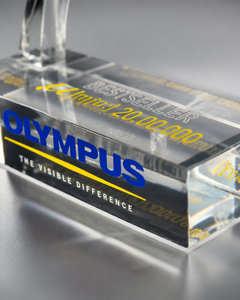 Medallas Acrílicas de Estilo Olímpico con Diseño Nuevo y Logotipo Personalizado, Impresión Offset 4C CMYK para Publicidad Corporativa y Regalos de Cooperación - Product Image 3