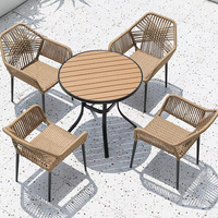 Chaise de salle à manger d'extérieur en rotin PE empilable, robuste, avec structure en alliage d'aluminium, design de luxe, pour cour, restaurant, café