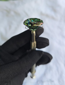 Diamante de moissanita verde de 43.10 quilates para la fabricación de joyas - Product Image 5